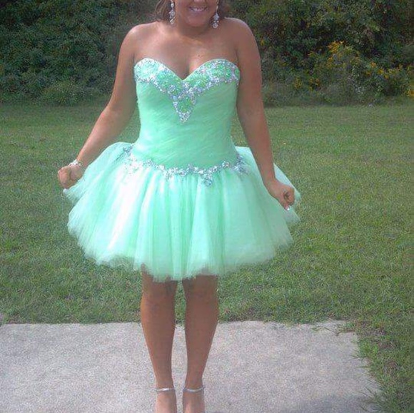 Mac Duggal Dresses & Skirts - Homecoming dress